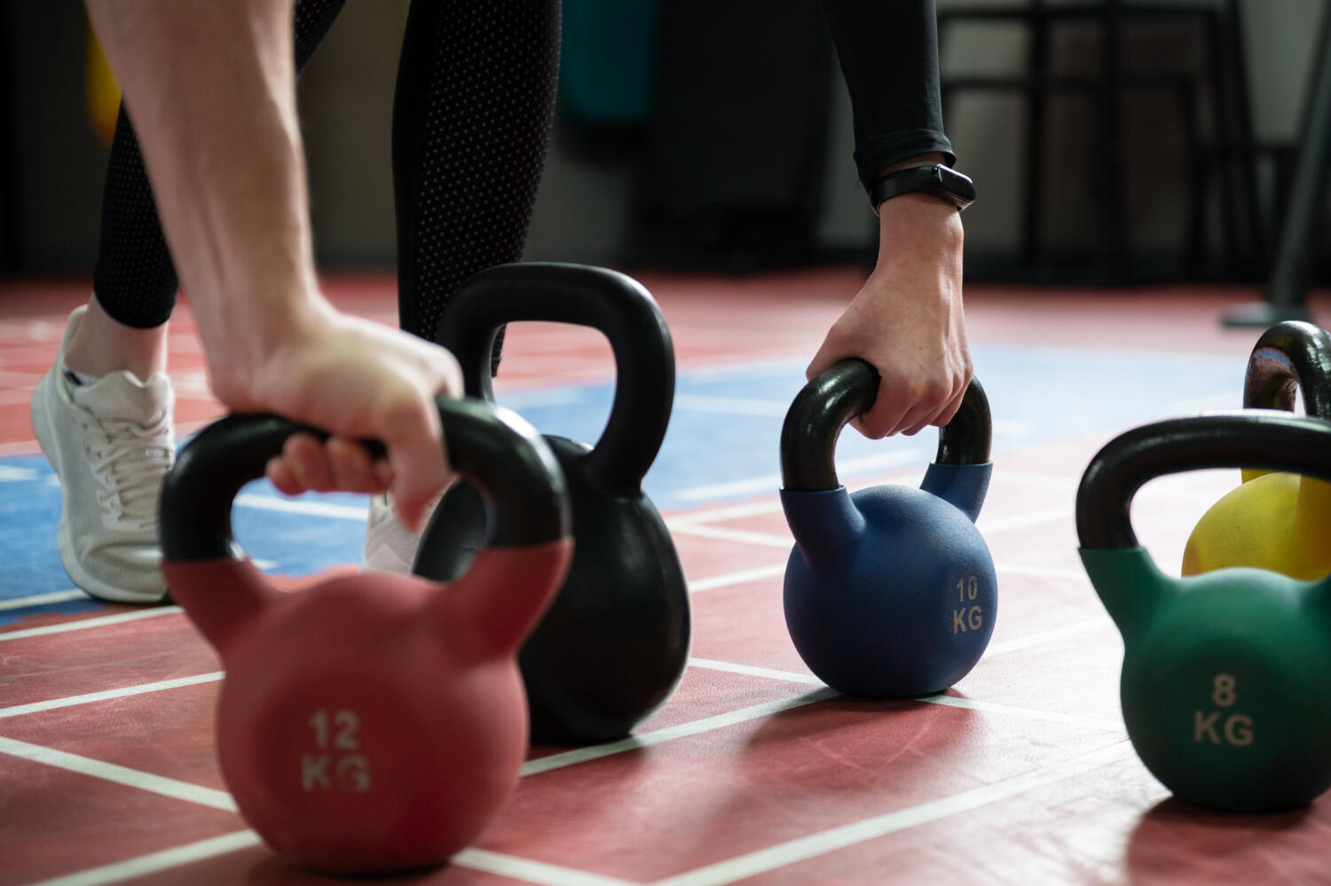 kettlebells em academia